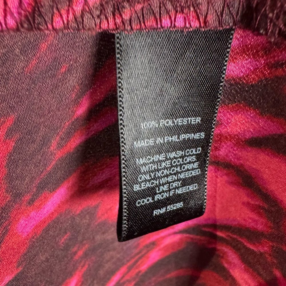 Express bright pink abstract print split sleeve s… - image 6